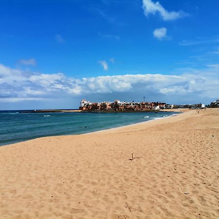 Grand Appartement Vue Golf A 2 Min De La Plage Bouznika Exterior photo