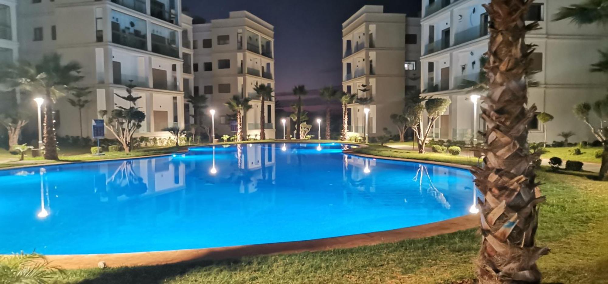Grand Appartement Vue Golf A 2 Min De La Plage Bouznika Exterior photo